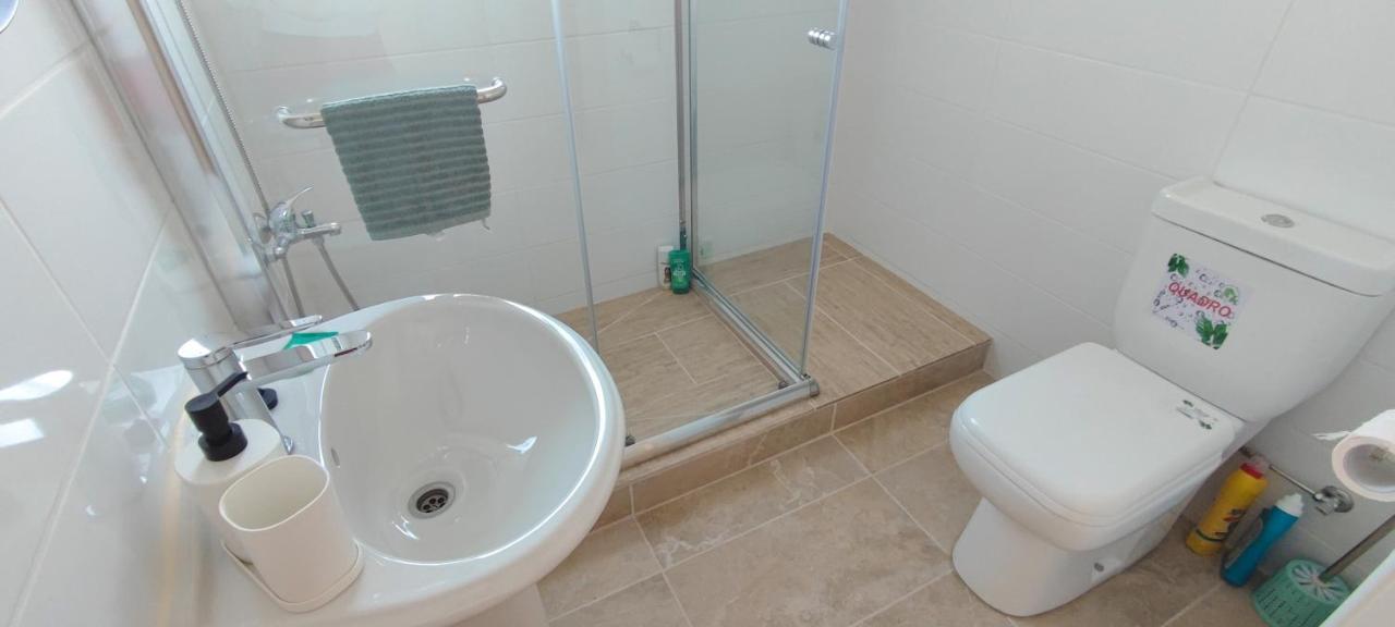 Mimosa Flat City Cente 2Bdr Nikosia Bagian luar foto
