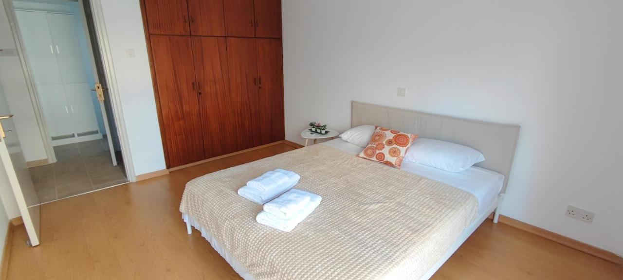 Mimosa Flat City Cente 2Bdr Nikosia Bagian luar foto